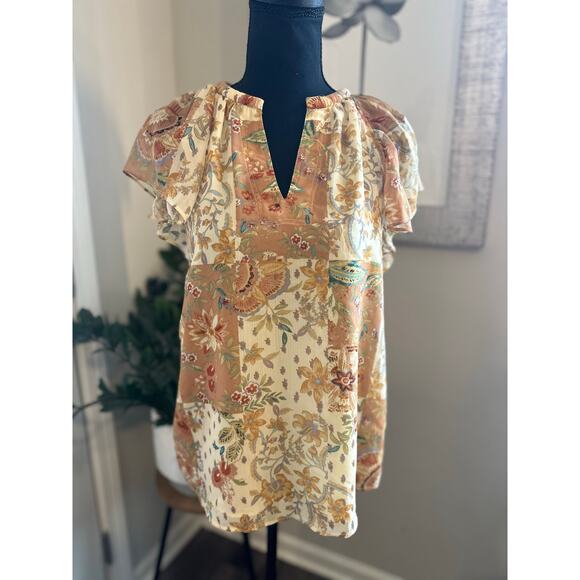 NWT Maison d' Amelie Floral V-Neck Flutter Sleeve Blouse Sz. XS - Picture 4 of 13